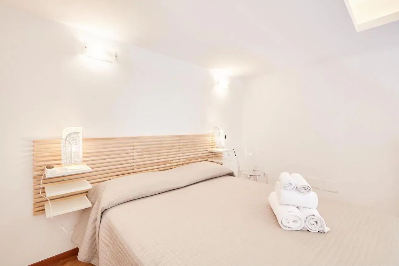 Studio Duplex At National Museum Daire Napoli İtalya